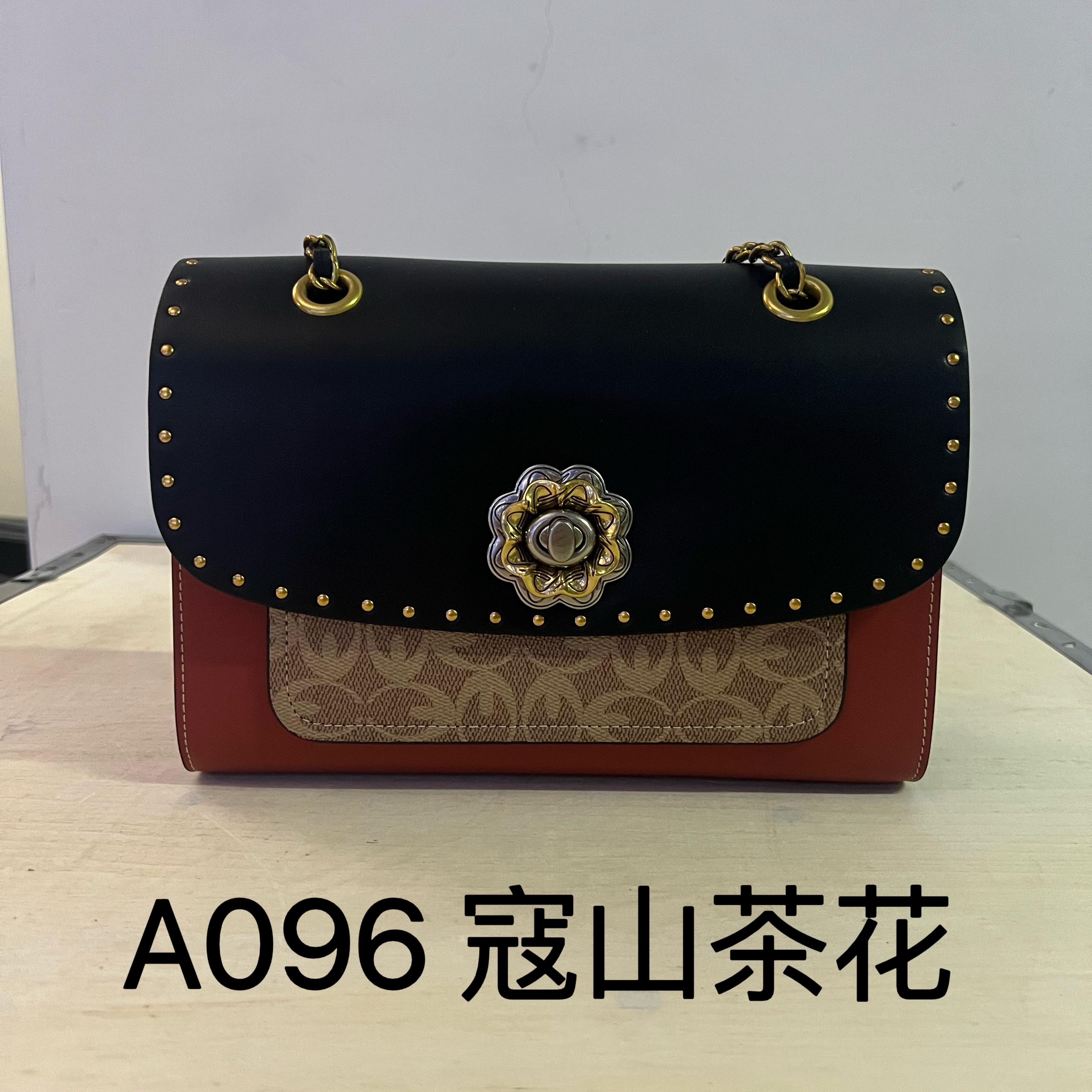 A096 蔻家山茶花 26cm【里外标全对】现货带礼盒包装单肩包