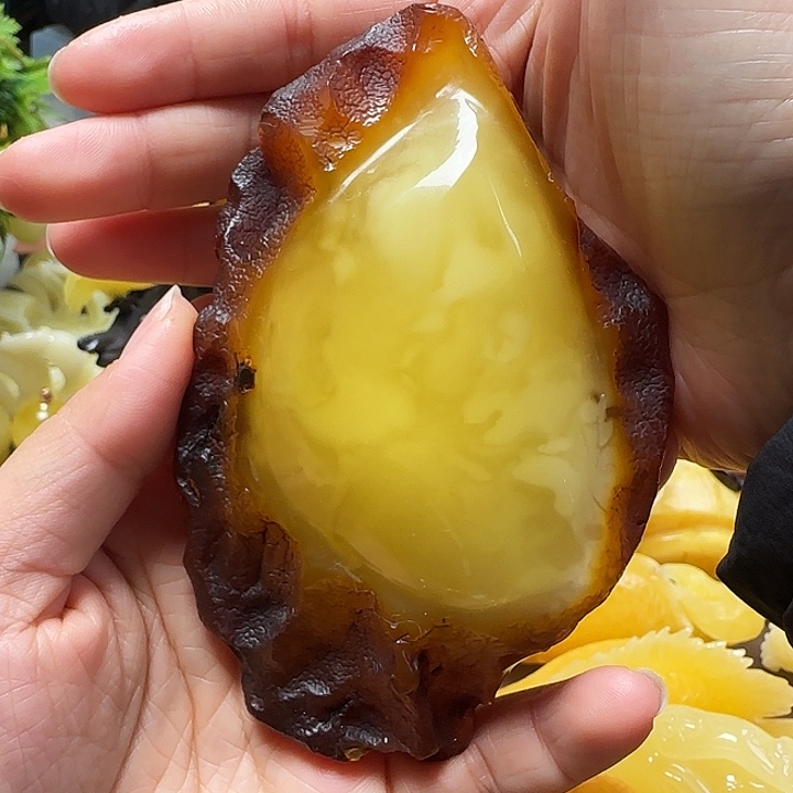 琥珀珠宝奇石未镶嵌