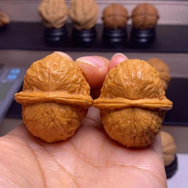 把件文玩核桃太阳系元宝76