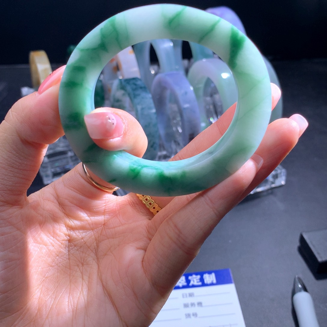 定制翡翠翡翠手镯未镶嵌