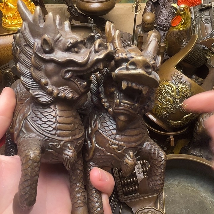 精美铜器批发档口