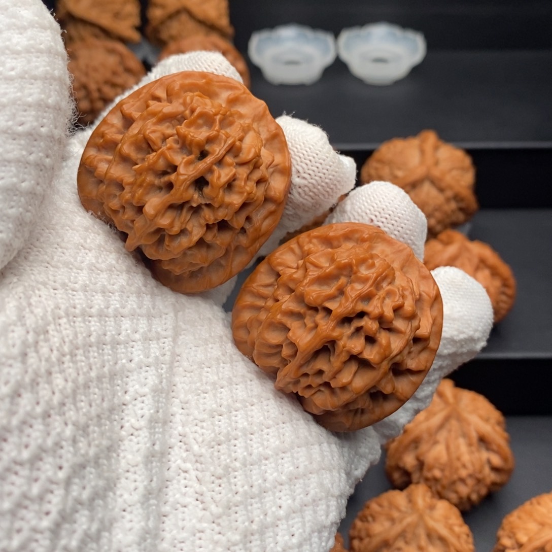 富***炮把件文玩核桃40秦闷