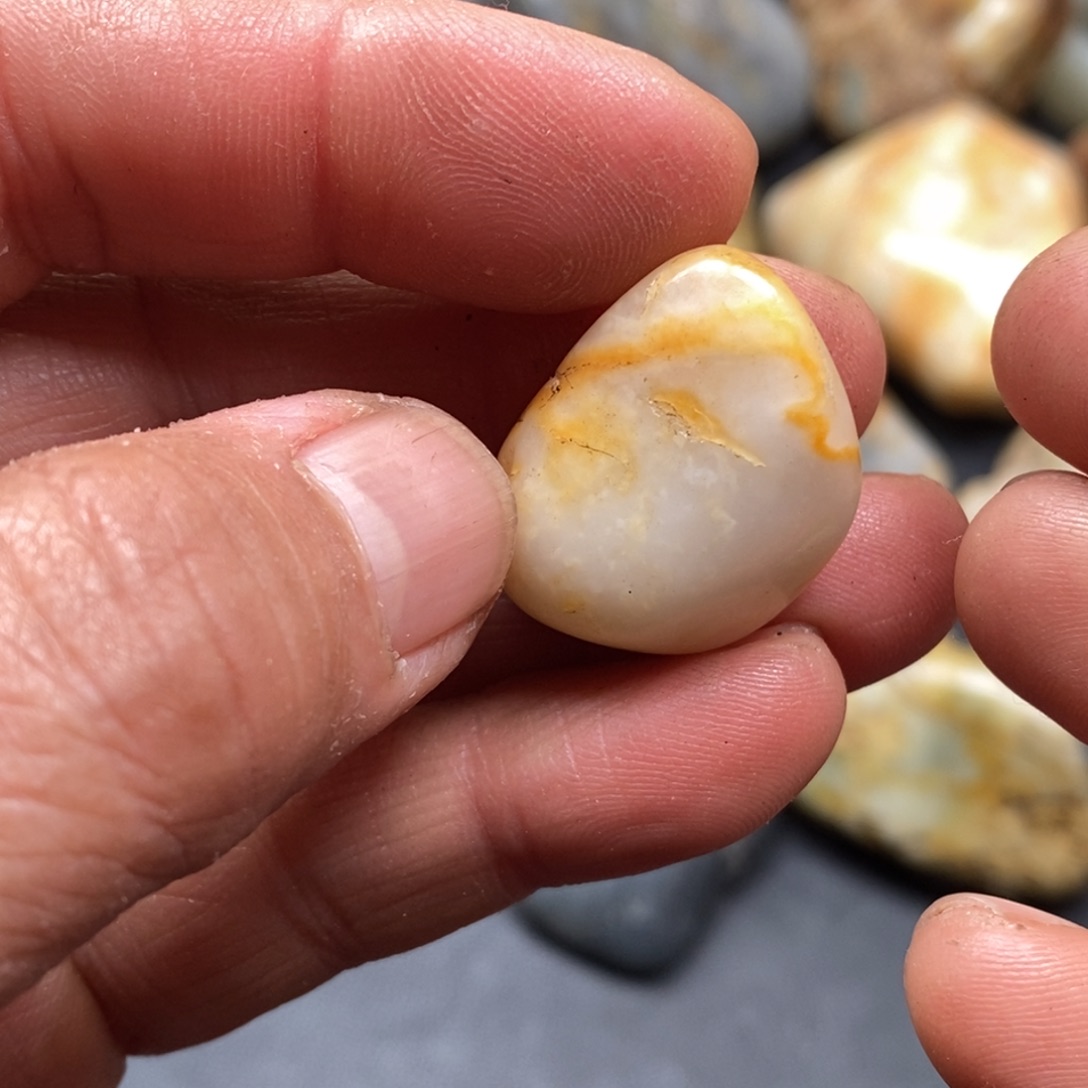 和田玉（糖玉）挂件未镶嵌