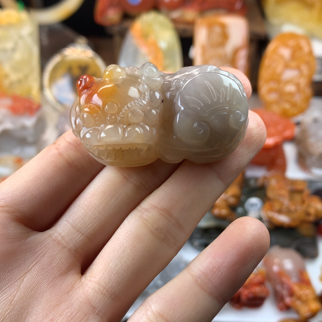 石英质玉（黄龙玉）挂件未镶嵌