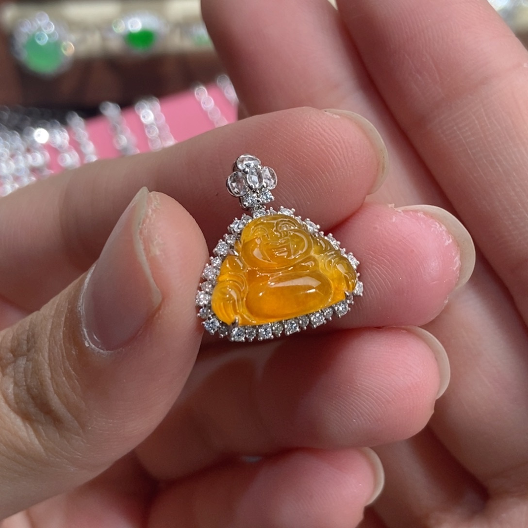 翡翠18K金镶嵌颈饰天然缅甸A货翡翠