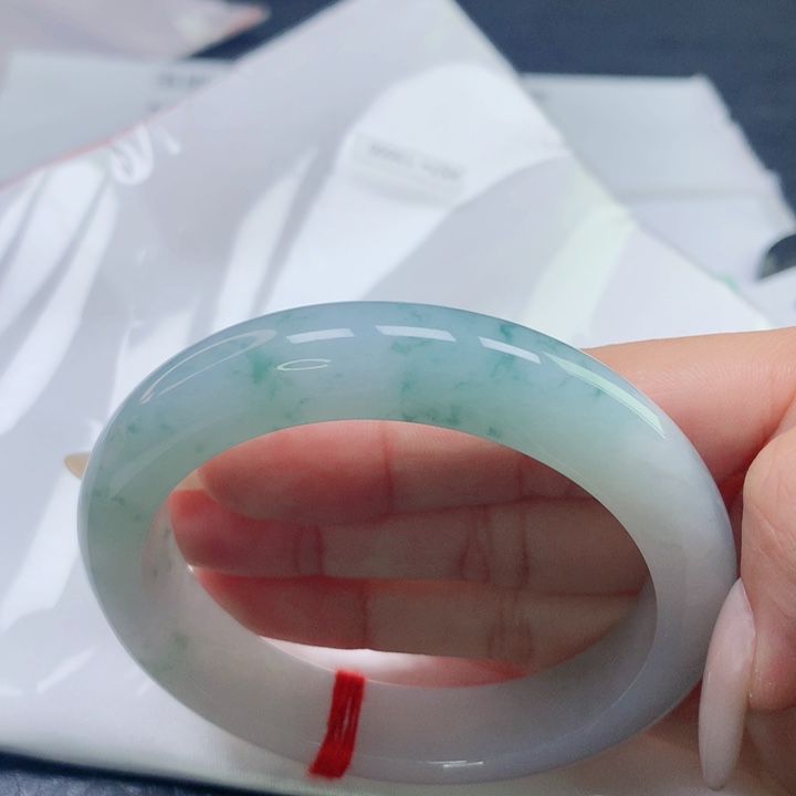 翡翠未镶嵌手镯5758