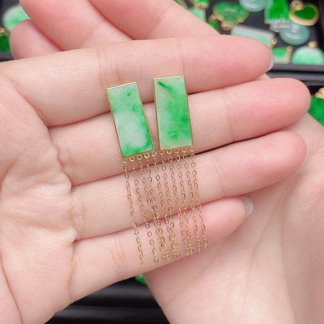 翡翠耳饰18K金镶嵌天然翡翠