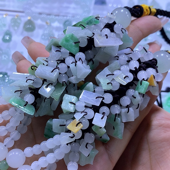 翡翠未镶嵌颈饰天然翡翠A货车挂多样性发货发其一