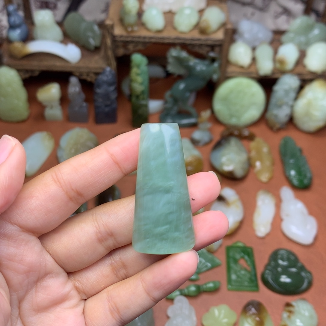 和田玉未镶嵌挂件