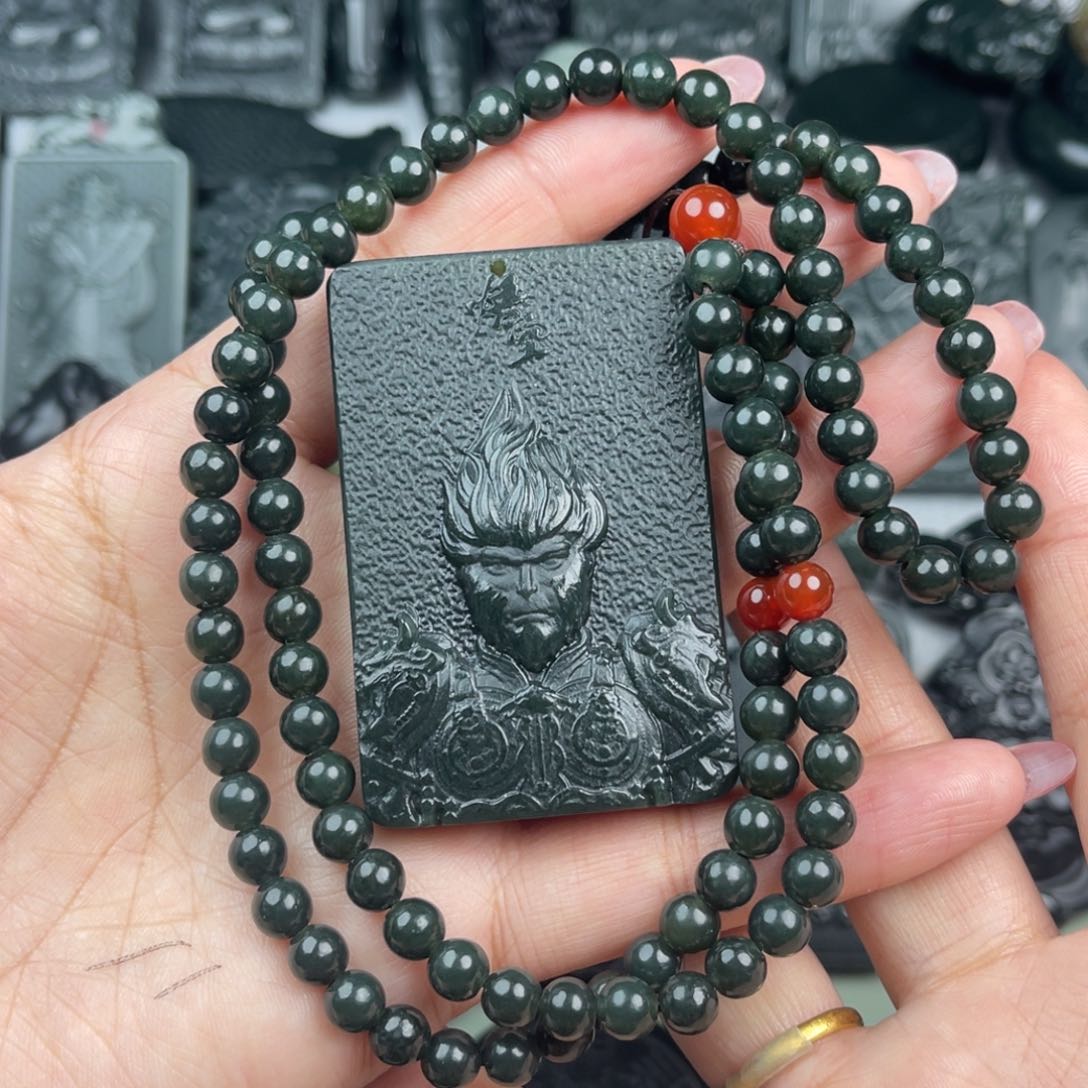 和田玉颈饰未镶嵌