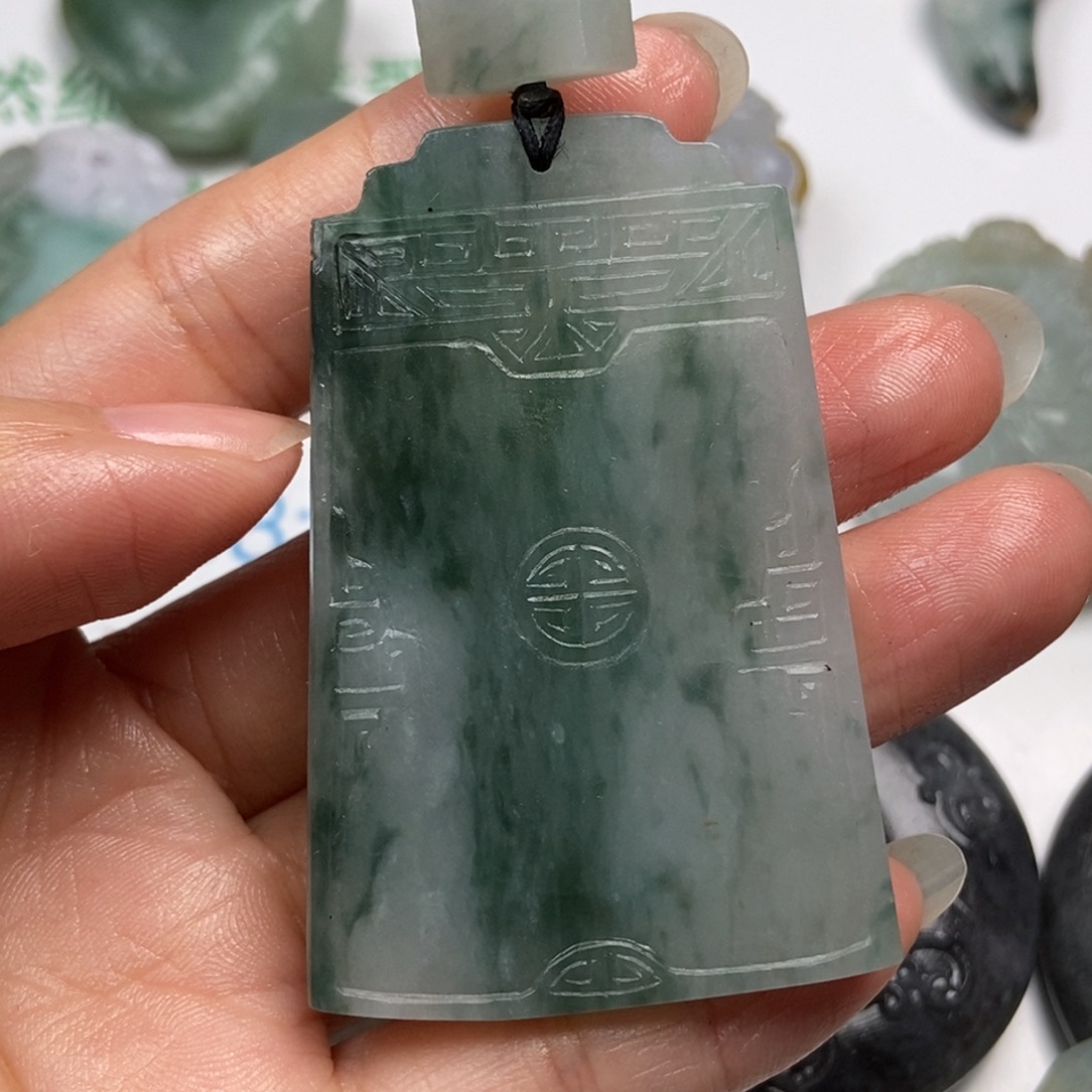 都***堰定制翡翠未镶嵌翡翠
