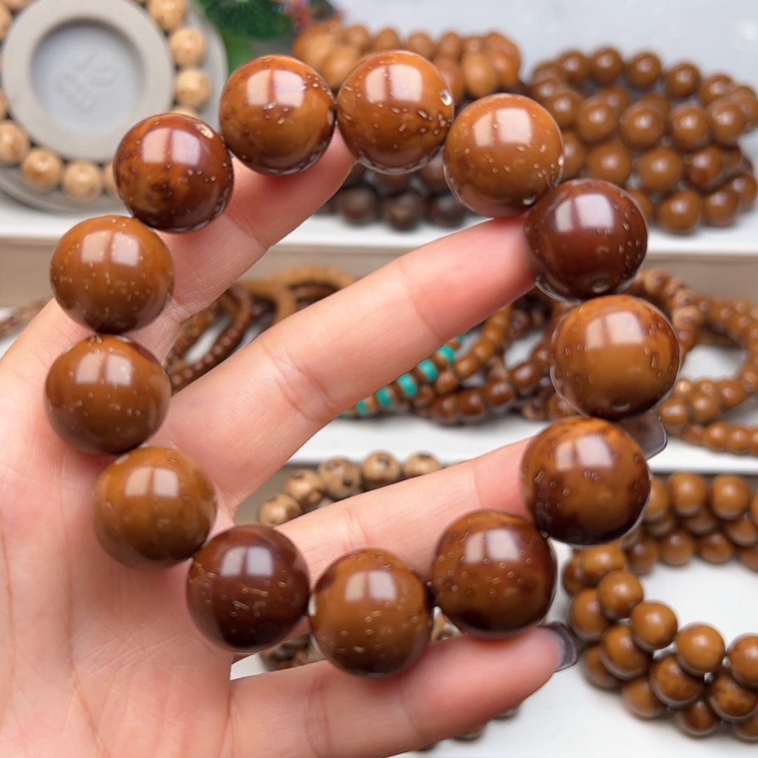 紫金鼠手串18.6光珠反油练手款