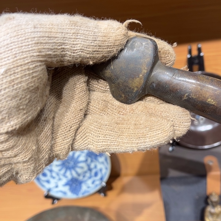 青****一物一图，工艺品。