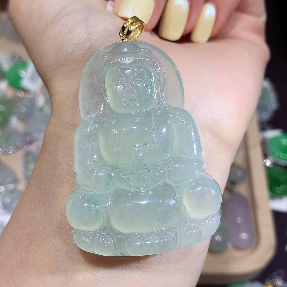 翡翠18K金镶嵌颈饰翡翠