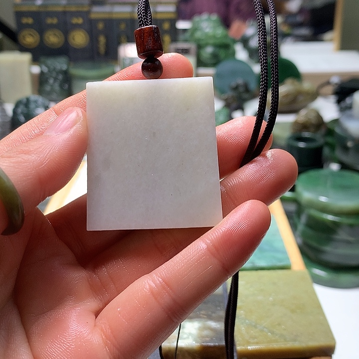 和田玉未镶嵌珠宝半成品