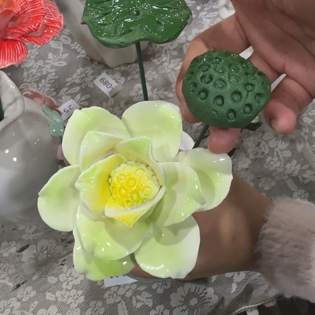 陶瓷花，拍满20发货，退款拉黑