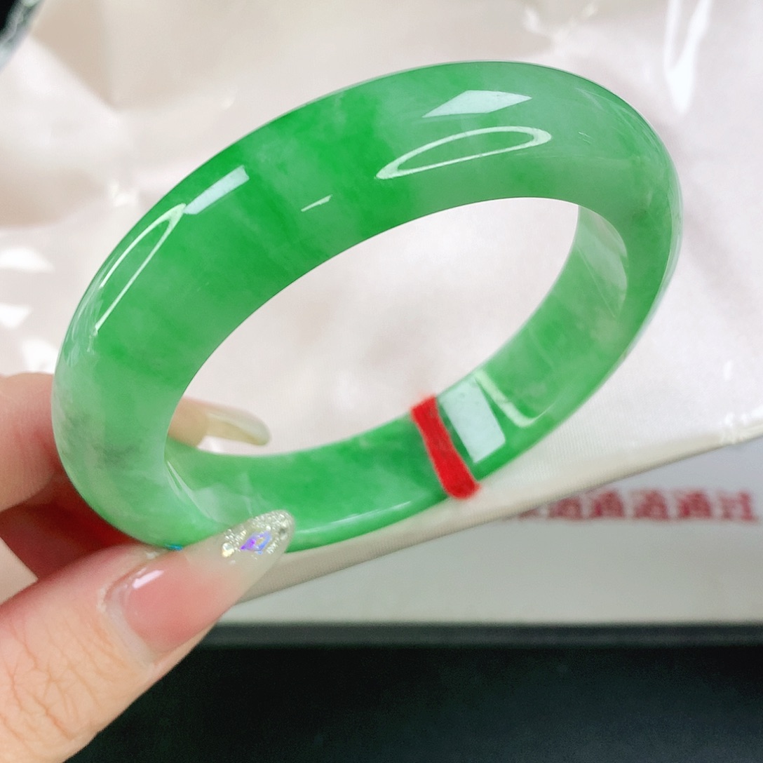 翡翠手镯未镶嵌4720翡翠