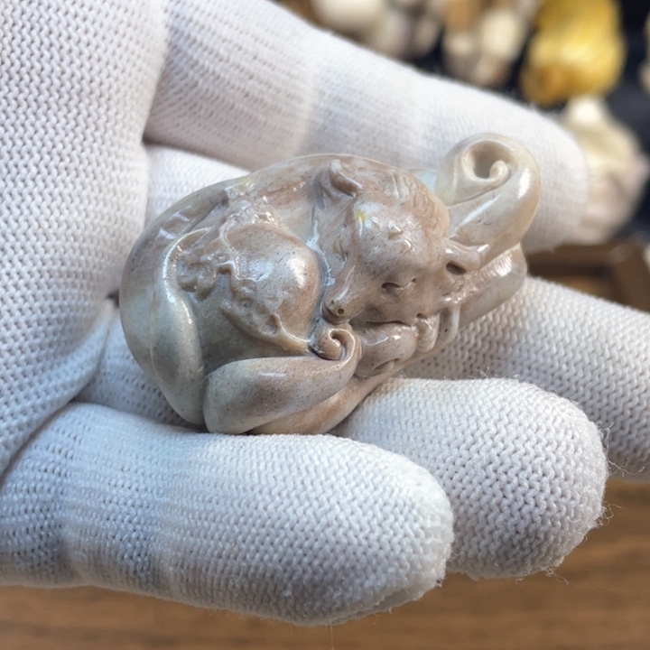 爱***妹皮质非金属配饰鹿角雕刻九尾