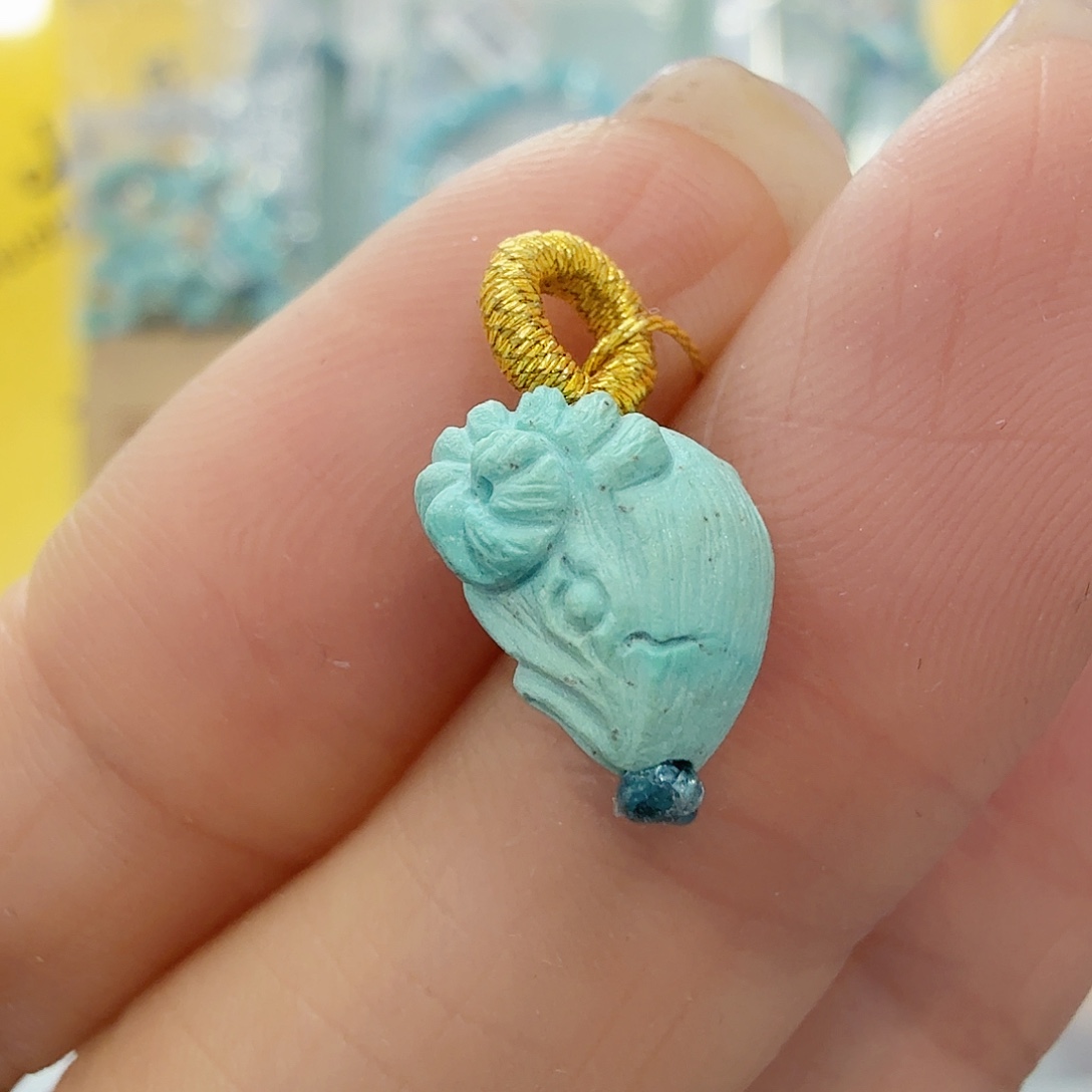 绿松石未镶嵌珠宝奇石