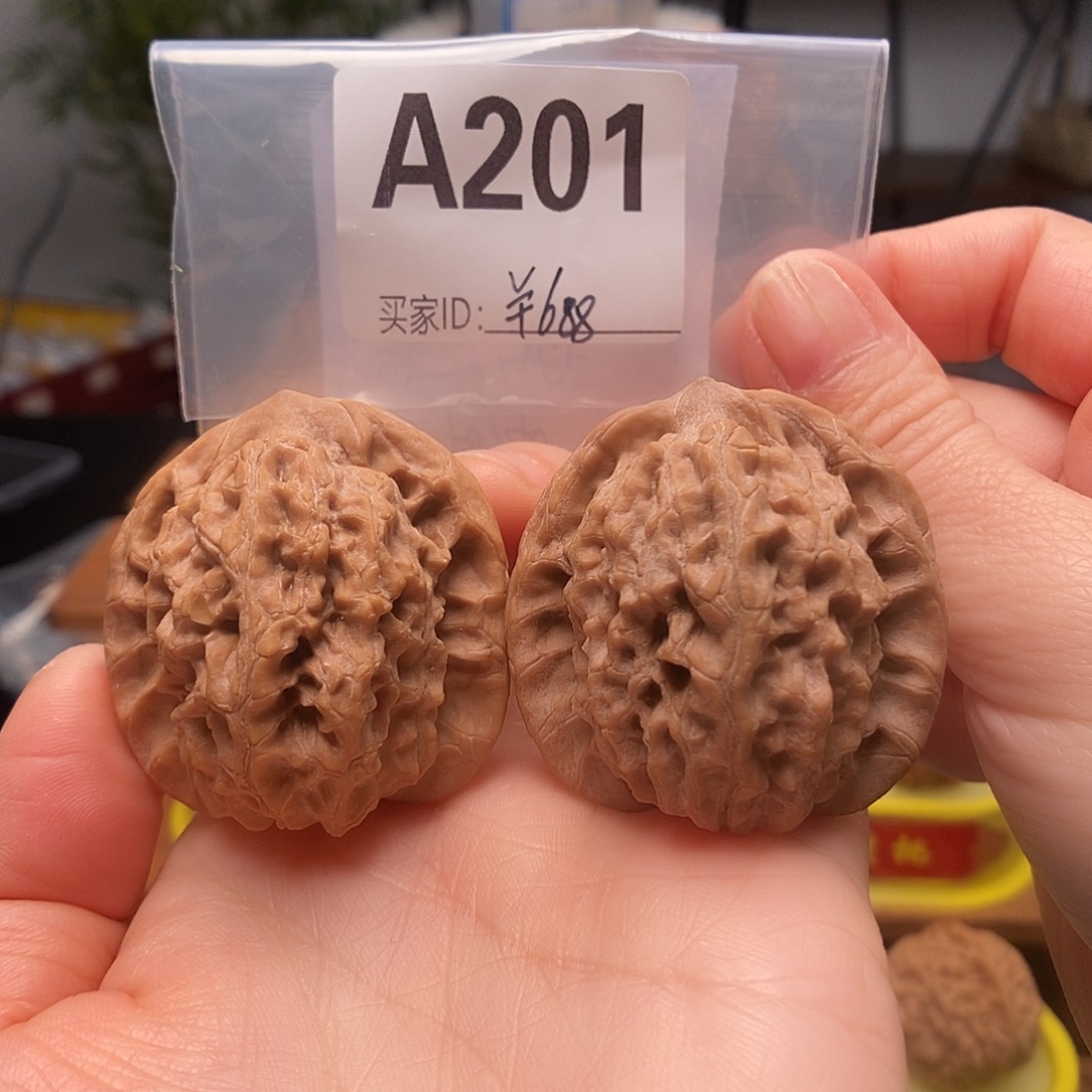 文玩核桃吊坠马老四40