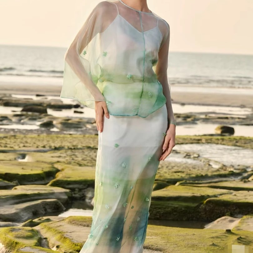 1009-1099设计师撤柜女装