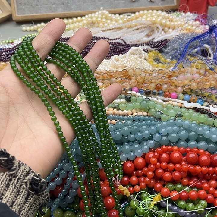 玛瑙/玉髓珠宝半成品未镶嵌一条4mm碧玉