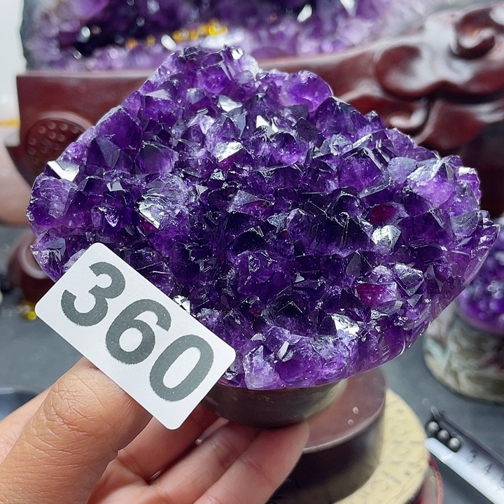 未镶嵌水晶大型摆件（非配饰）