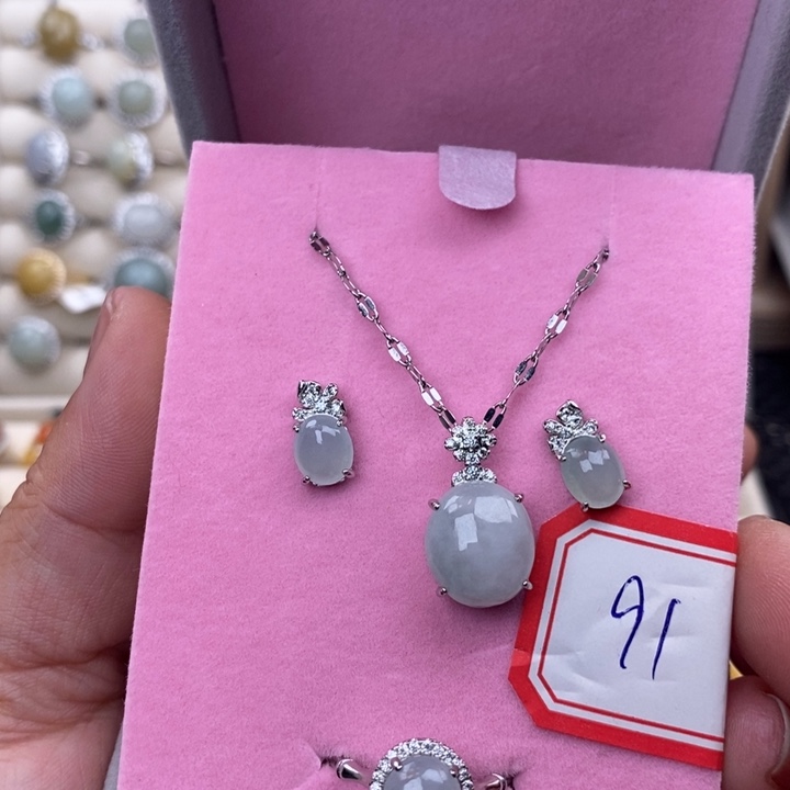 未镶嵌戒指翡翠缅甸