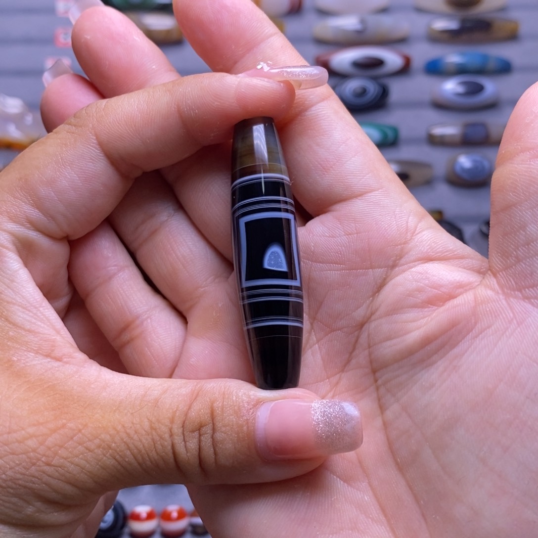 晓***〕玛瑙/玉髓颈饰未镶嵌