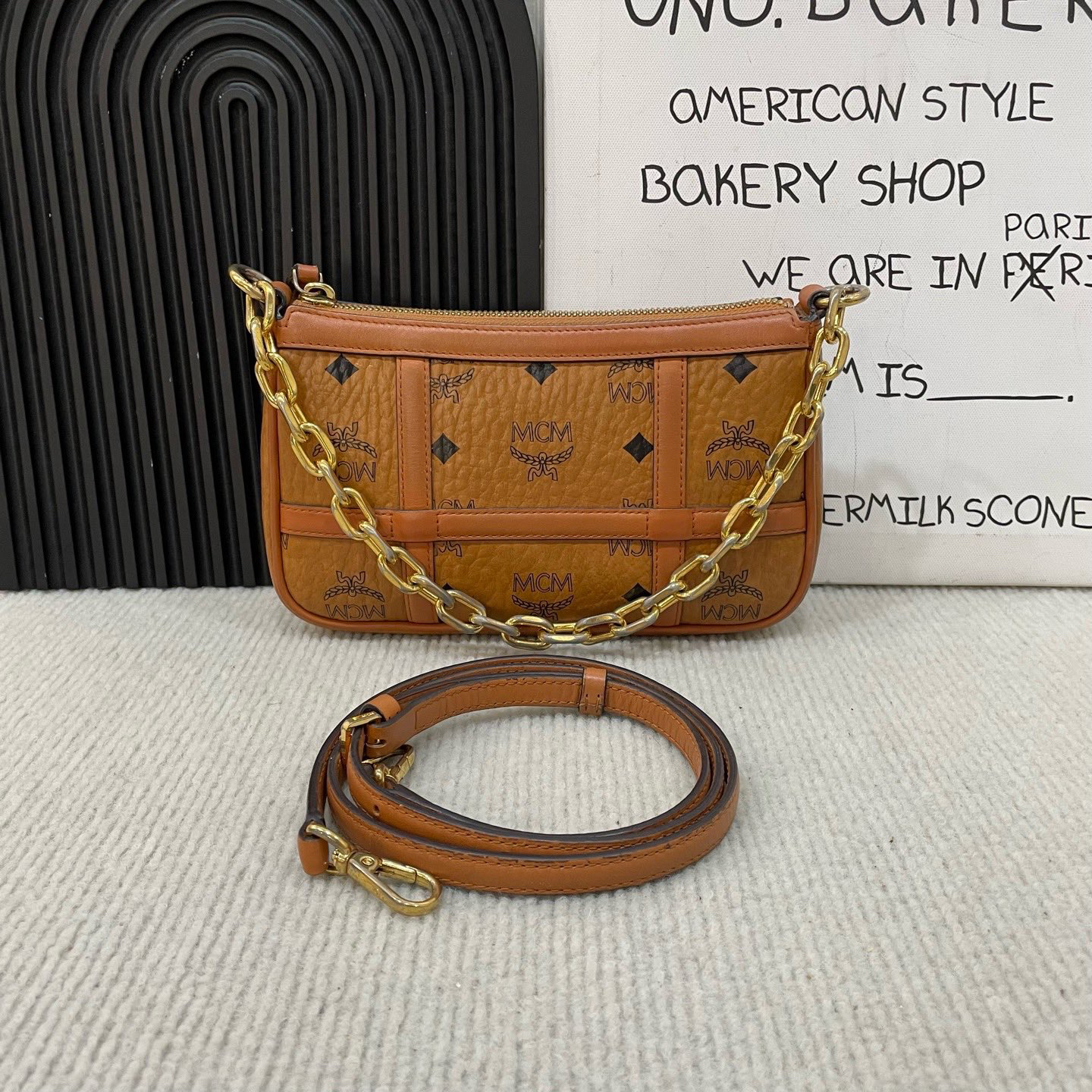 95新 MCM mcm干邑色腋下包
