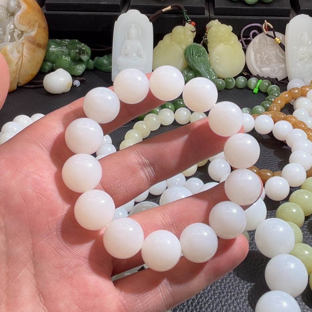 和田玉手串未镶嵌