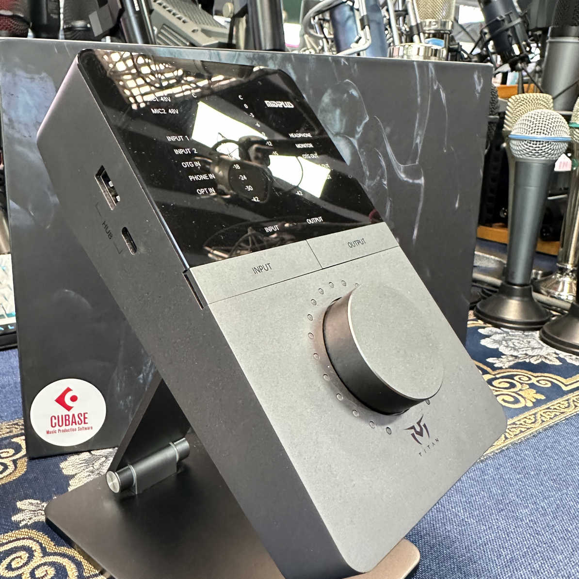 99新  midi泰坦q6 全套配置支持手机无损otg 一年保