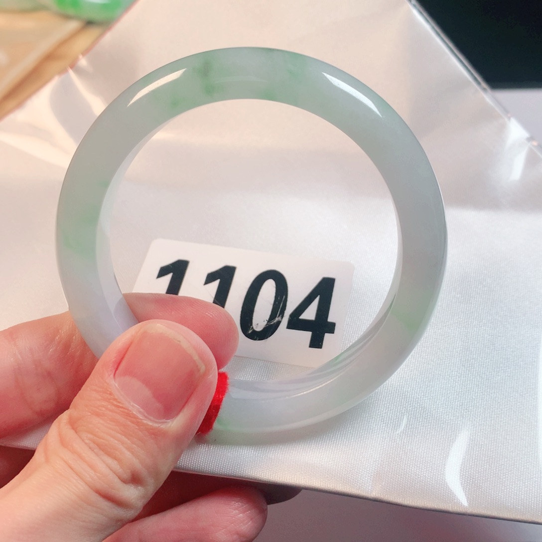 翡翠手镯未镶嵌翡翠手镯1104