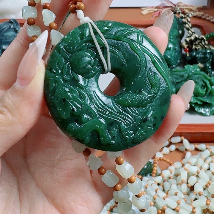 和田玉未镶嵌挂件