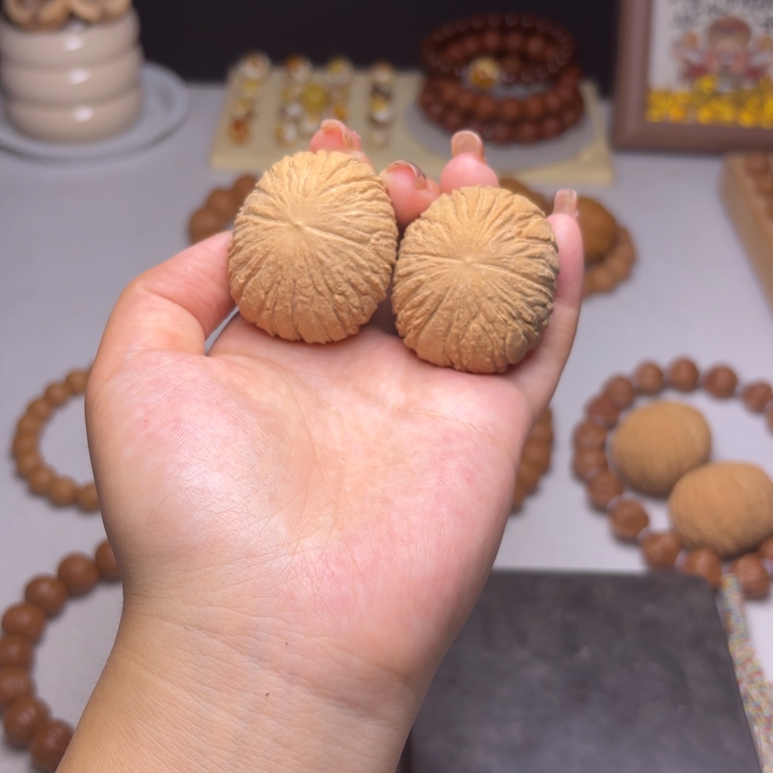 ㅤ***ᅠ猴头核桃吊坠40尺寸精圆