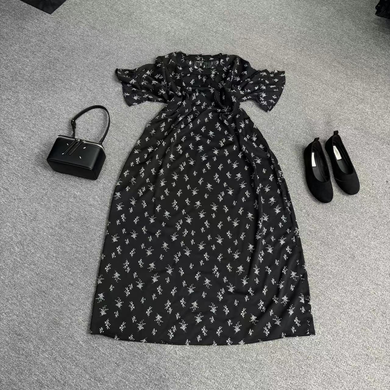 瑶睿安No退No换！！慎拍 ！小众设计大码直筒连衣长裙 3293