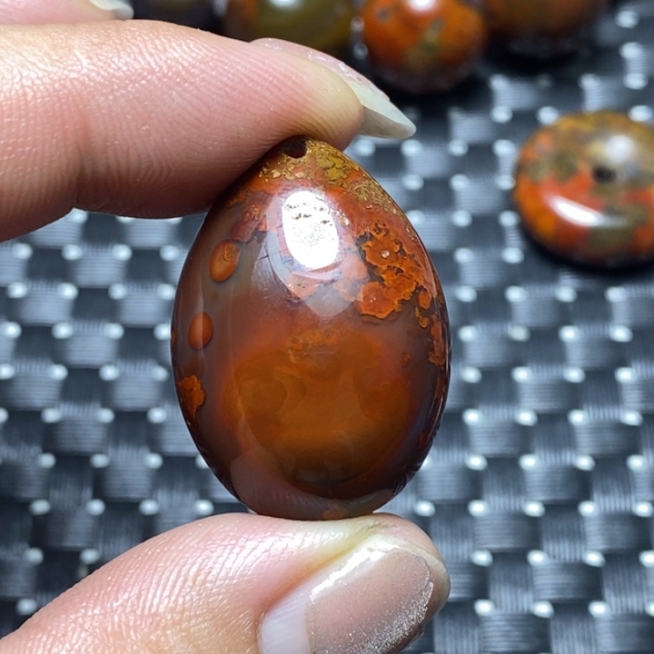 玛瑙/玉髓颈饰未镶嵌鸿**塾