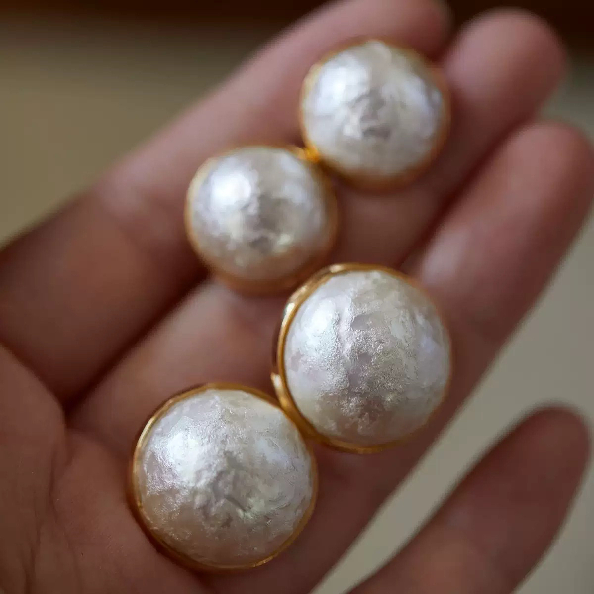 铜合金仿珍珠耳饰 法式复古棉花珠耳钉高级感时尚气质百搭耳饰