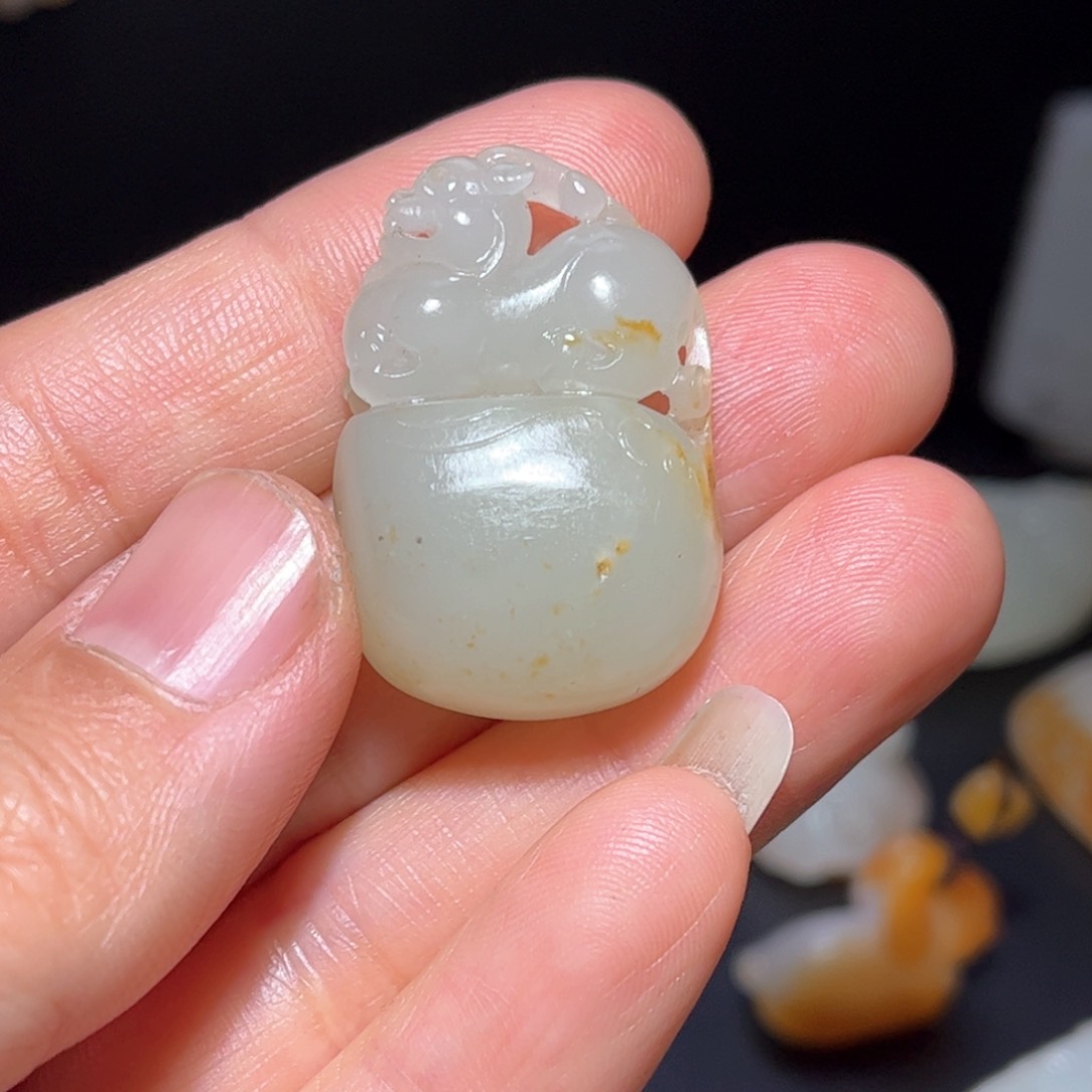 和田玉挂件未镶嵌