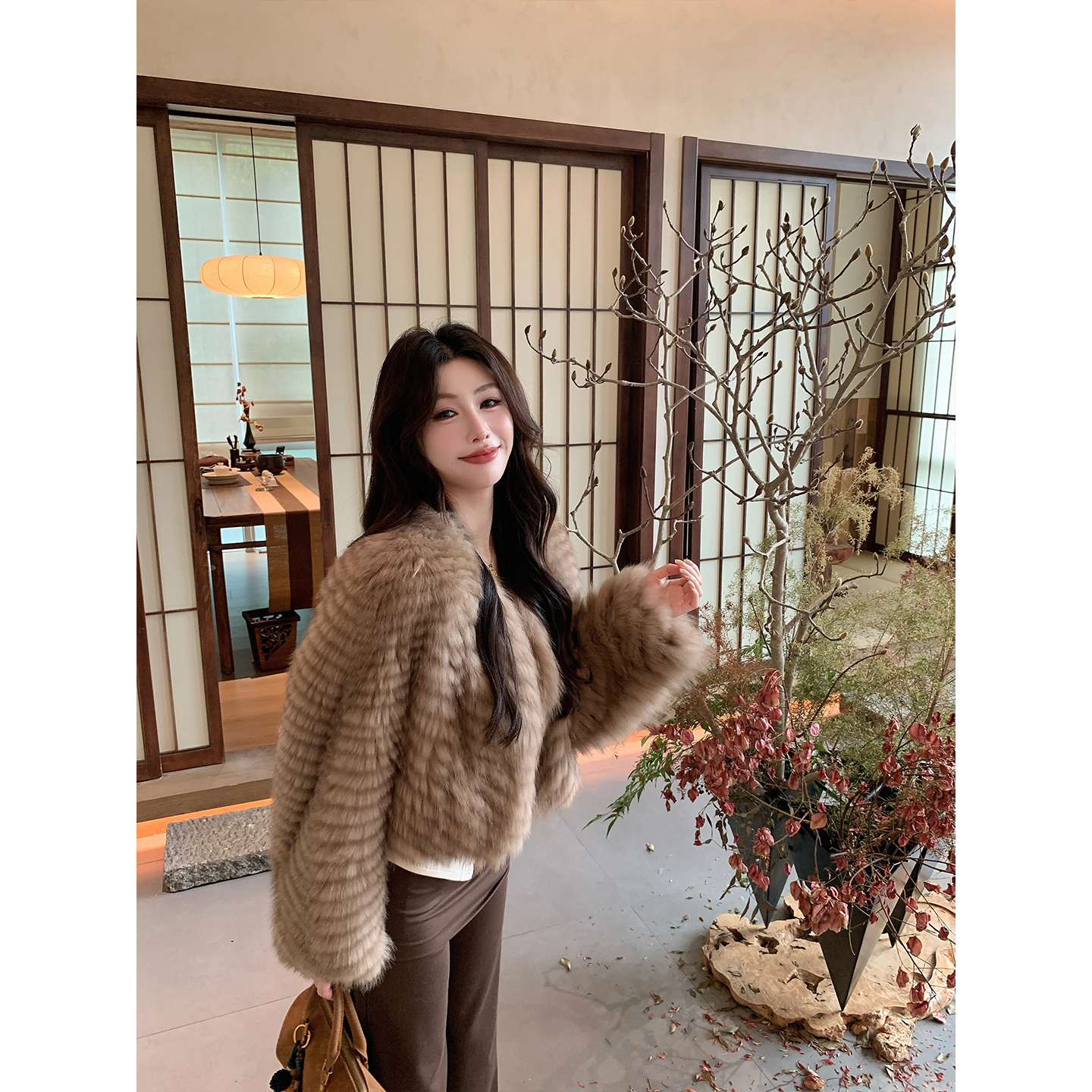 狐狸毛皮草外套女短款高腰洋气年轻款新款车条毛毛大衣23045霜色