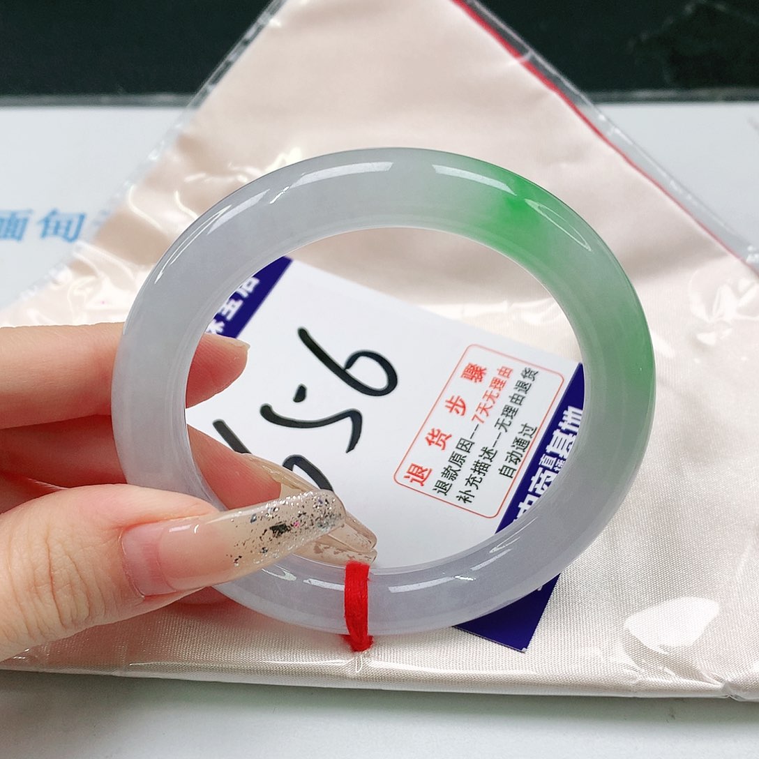 未镶嵌手镯（圆镯）翡翠凤*