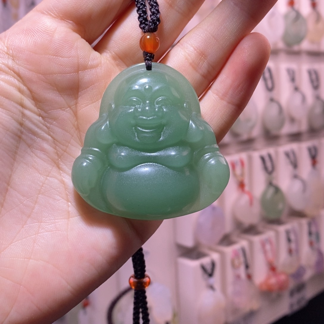 石英质玉未镶嵌颈饰