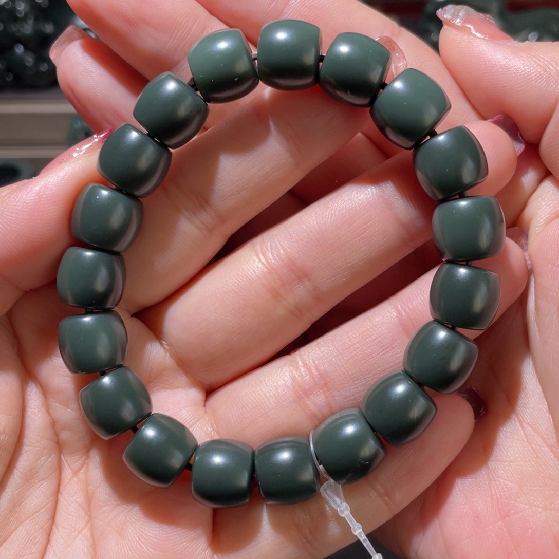 和田玉（青玉）手串未镶嵌。****！