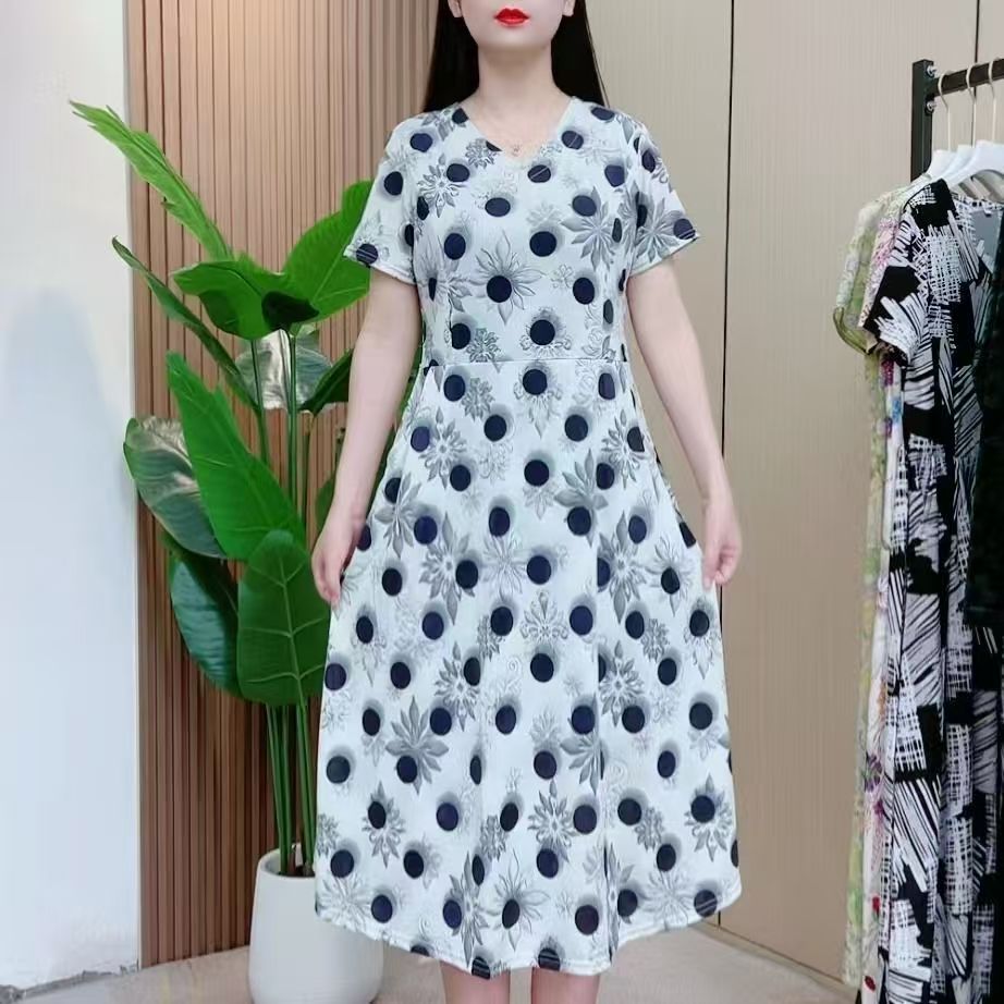 6076-夏季新款气质显瘦遮肚大码时尚洋气连衣裙