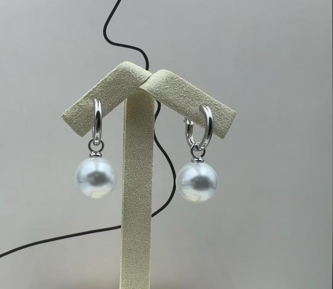 AJ26时尚经典百搭正圆强光灵动明星同款耳饰