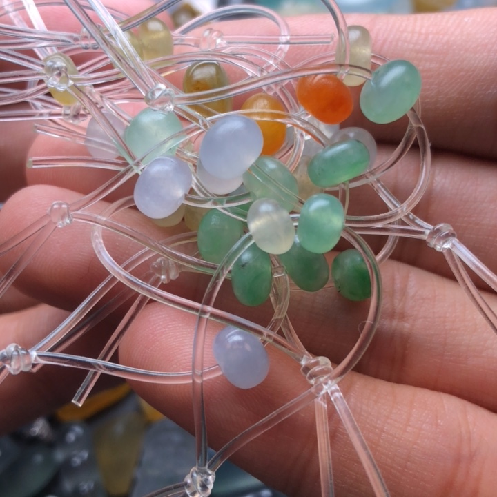 定制翡翠未镶嵌挂件
