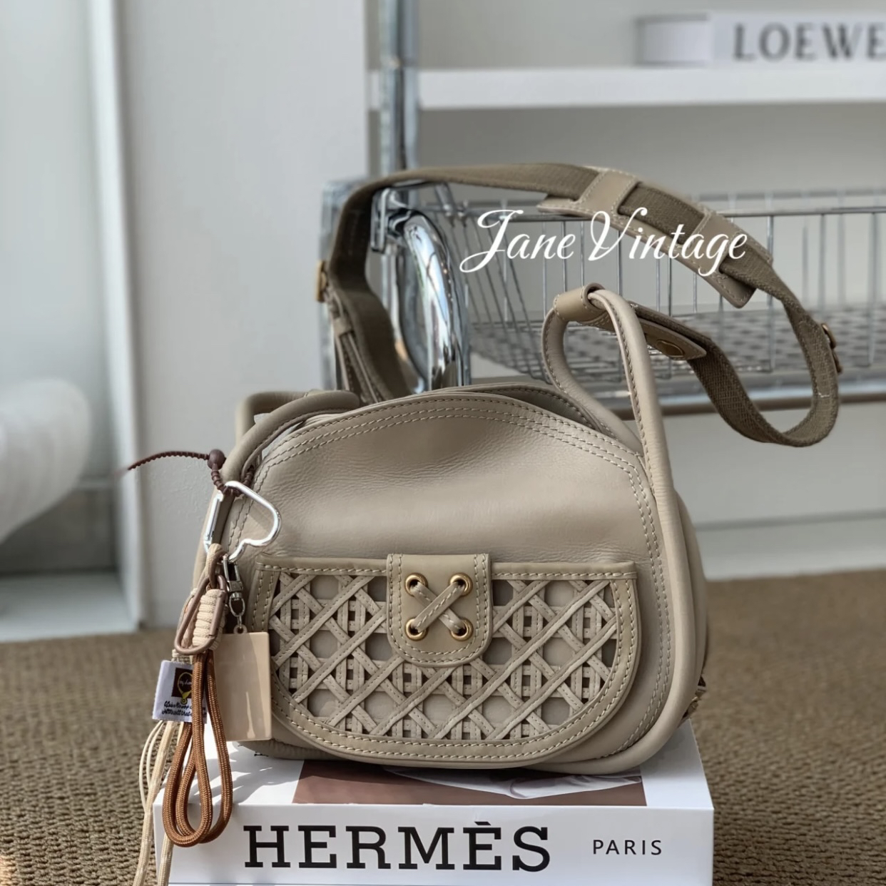 95新 DIOR/迪奥 Dior 超高稀Lindy奶茶色绑带斜挎包