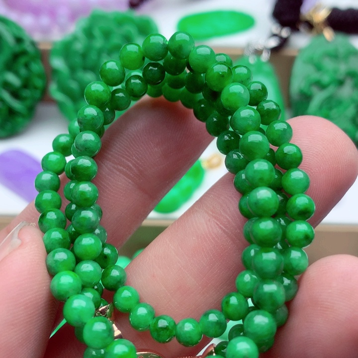 翡翠未镶嵌毛衣链