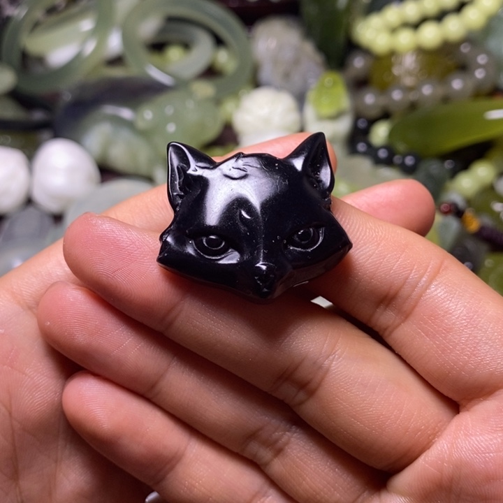 岫玉岫玉颈饰未镶嵌