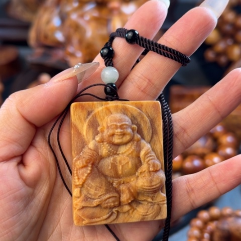 松木（琥珀木）把件